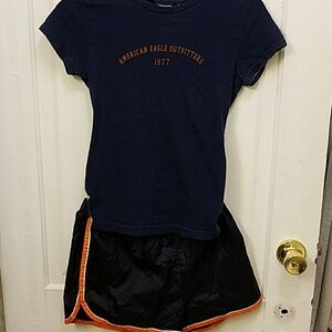 👸👕👖American Eagle T & Old Navy shorts👖👕👸